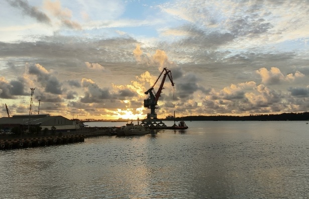Penjabat Sekretaris Daerah Provinsi Bengkulu, Herwan Antoni, menyampaikan bahwa alur Pelabuhan Pulau Baai kini telah kembali normal.