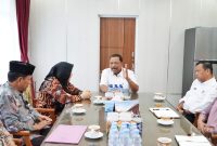 Foto : Wakil Gubernur Bengkulu, Mian saat memimpin rapat soal stunting.