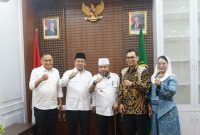 Foto : Anggota DPD RI Perwakilan Provinsi Bengkulu, Apt Destita Khairilisani, S.Farm., MSM, mendampingi Gubernur Bengkulu Helmi Hasan dalam kunjungan kerja ke Kementerian Agraria dan Tata Ruang/Badan Pertanahan Nasional (ATR/BPN) berfoto bersama.
