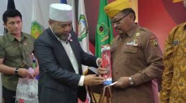 Foto : Gubernur Bengkulu, Helmi Hasan, didampingi Wakil Gubernur, Mian, saat bersilaturahmi bersama pejuang veteran, purnawirawan TNI/Polri, warakawuri TNI/Polri, serta wredatama.