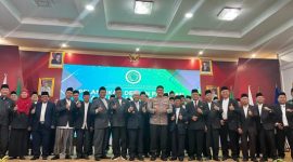 Foto : Gubernur Bengkulu, Helmi Hasan, mengukuhkan pengurus Majelis Ulama Indonesia (MUI) Provinsi Bengkulu periode 2025–2030