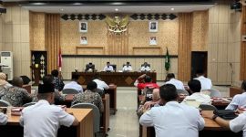 Foto : Pemerintah Provinsi Bengkulu bersama Inspektorat Jenderal (Itjen) Kementerian Dalam Negeri menggelar rapat evaluasi pembangunan Satuan Pelayanan Pemantauan Pemenuhan Gizi (SPPG) di daerah.