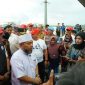 Foto : Gubernur Bengkulu Helmi bertemu nelayan di PPI Pulau Baai.