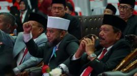 Foto : Gubernur Bengkulu Helmi Hasan bersama Wakil Gubernur Mian menghadiri Rapat Paripurna Pengumuman ke-III Masa Persidangan ke-II dengan agenda mendengarkan Pidato Kenegaraan Presiden RI dalam rangka HUT ke-80 Kemerdekaan Republik Indonesia.