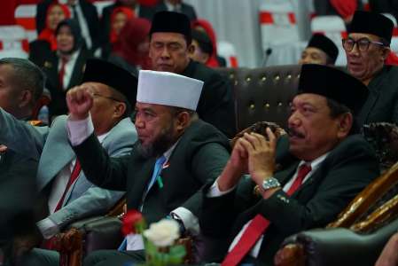 Foto : Gubernur Bengkulu Helmi Hasan bersama Wakil Gubernur Mian menghadiri Rapat Paripurna Pengumuman ke-III Masa Persidangan ke-II dengan agenda mendengarkan Pidato Kenegaraan Presiden RI dalam rangka HUT ke-80 Kemerdekaan Republik Indonesia.