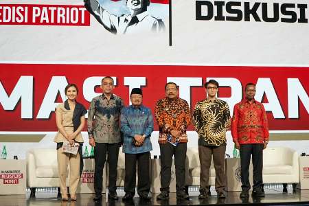 Foto : Wakil Gubernur Bengkulu Mian yang hadir dalam acara pelepasan sekaligus menjadi narasumber diskusi Forum Ekspedisi Patriot
