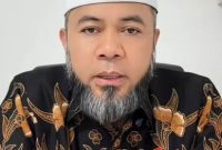 Foto : Gubernur Helmi