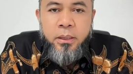 Foto : Gubernur Helmi