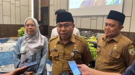 Foto : Asisten I Bidang Pemerintahan dan Kesejahteraan Rakyat, Khairil Anwar dalam Rapat Koordinasi Tindak Lanjut Surat Edaran Gubernur Bengkulu tentang Perlindungan Pekerja Rentan di lingkungan OPD Provinsi Bengkulu