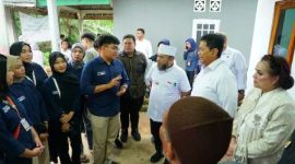 Foto : Wakil Menteri (Wamen) Transmigrasi RI, Viva Yoga Mulyadi, bersama Gubernur Bengkulu Helmi Hasan dan Wakil Gubernur Mian berdiskusi bersama-sama