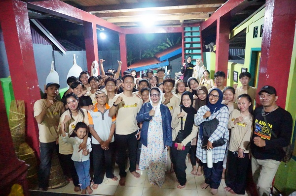 Destita menggelar pertemuan penyerapan aspirasi bersama pengurus dan anggota Sanggar Seni Salsabila Kota Bengkulu di sekretariat sanggar.