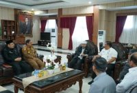 Foto : Pertemuan Gubernur Helmi