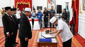 Gubernur Helmi Lantik Pimpinan BAZNAS Bengkulu Periode Baru