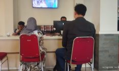 Didampingi Oki Alek, Ellys Febryyanty Adukan Akun TikTok ke Polda Bengkulu